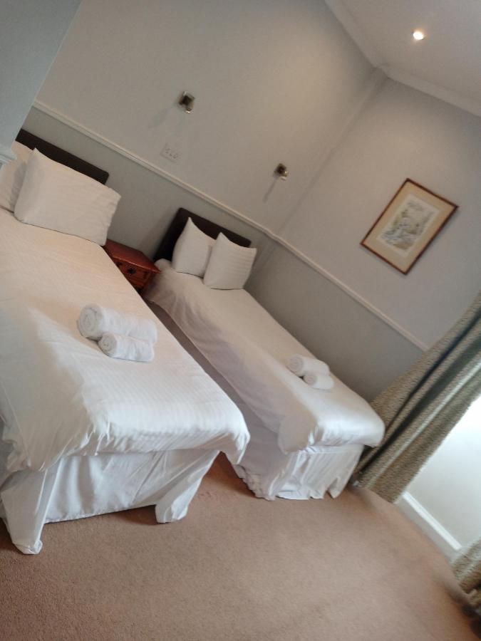 Blue Bell Hotel - Laterooms