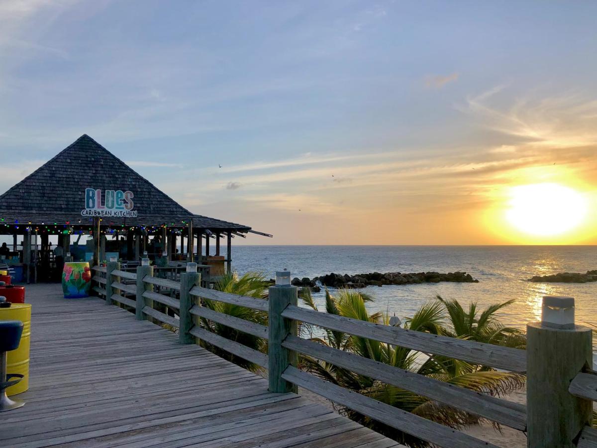 Curacao Avila Beach Hotel photo