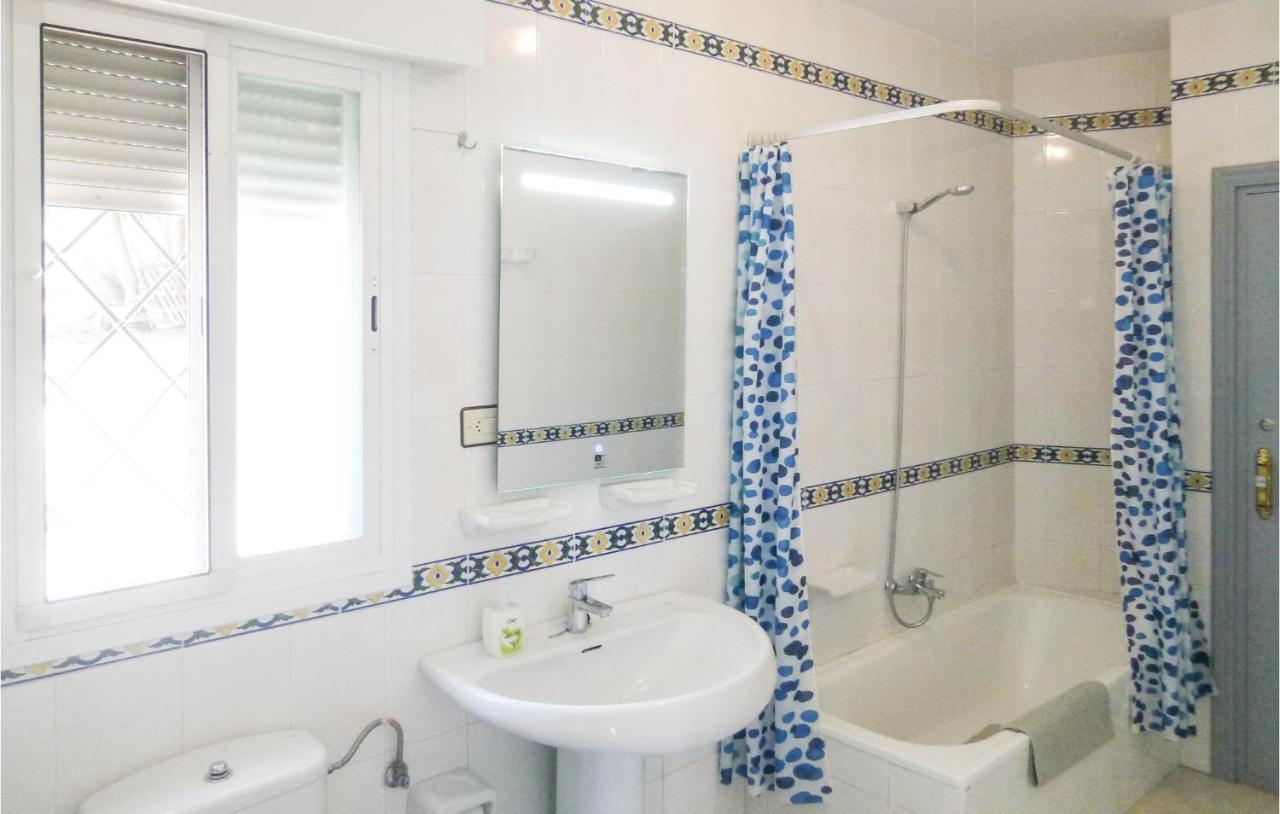 Holiday home Costa Aguilera, Velilla, Spain - Booking.com