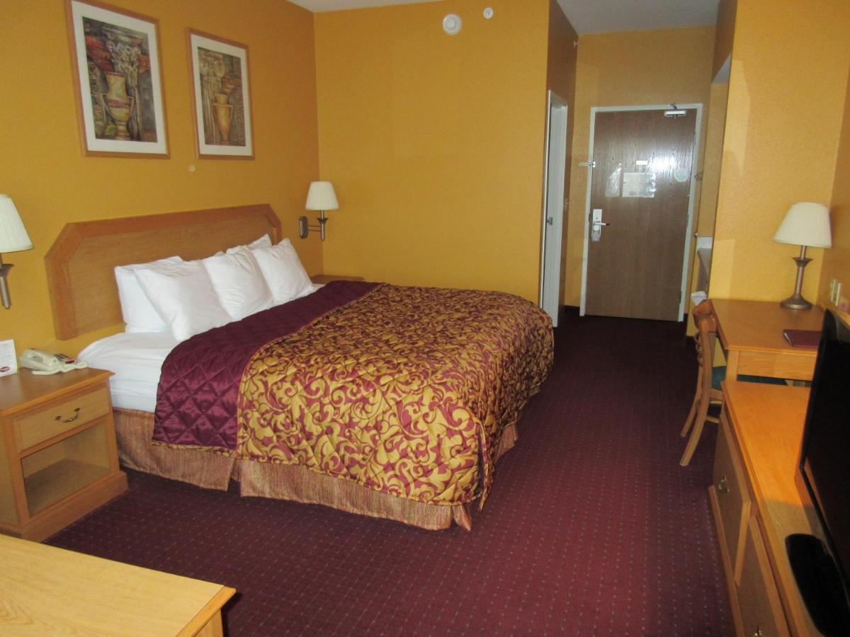 Parkfield Inn - Warsaw — photo 9