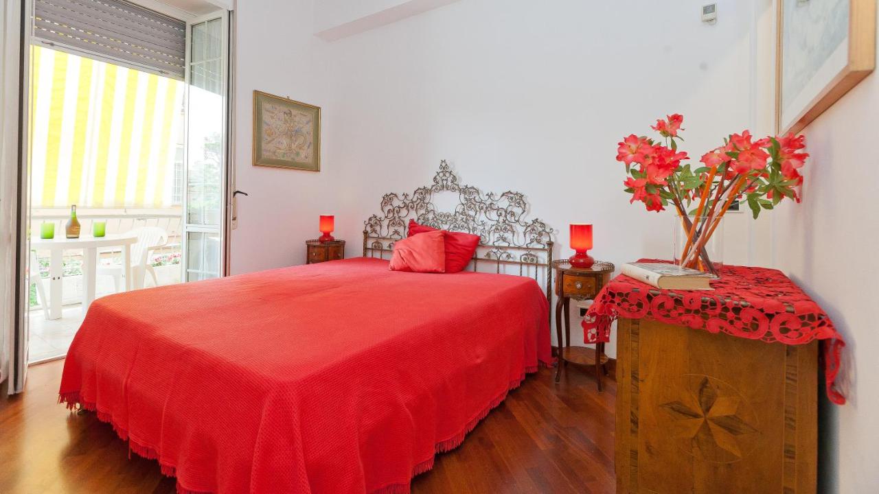 Pateras Flower-Rental in Rome - 2