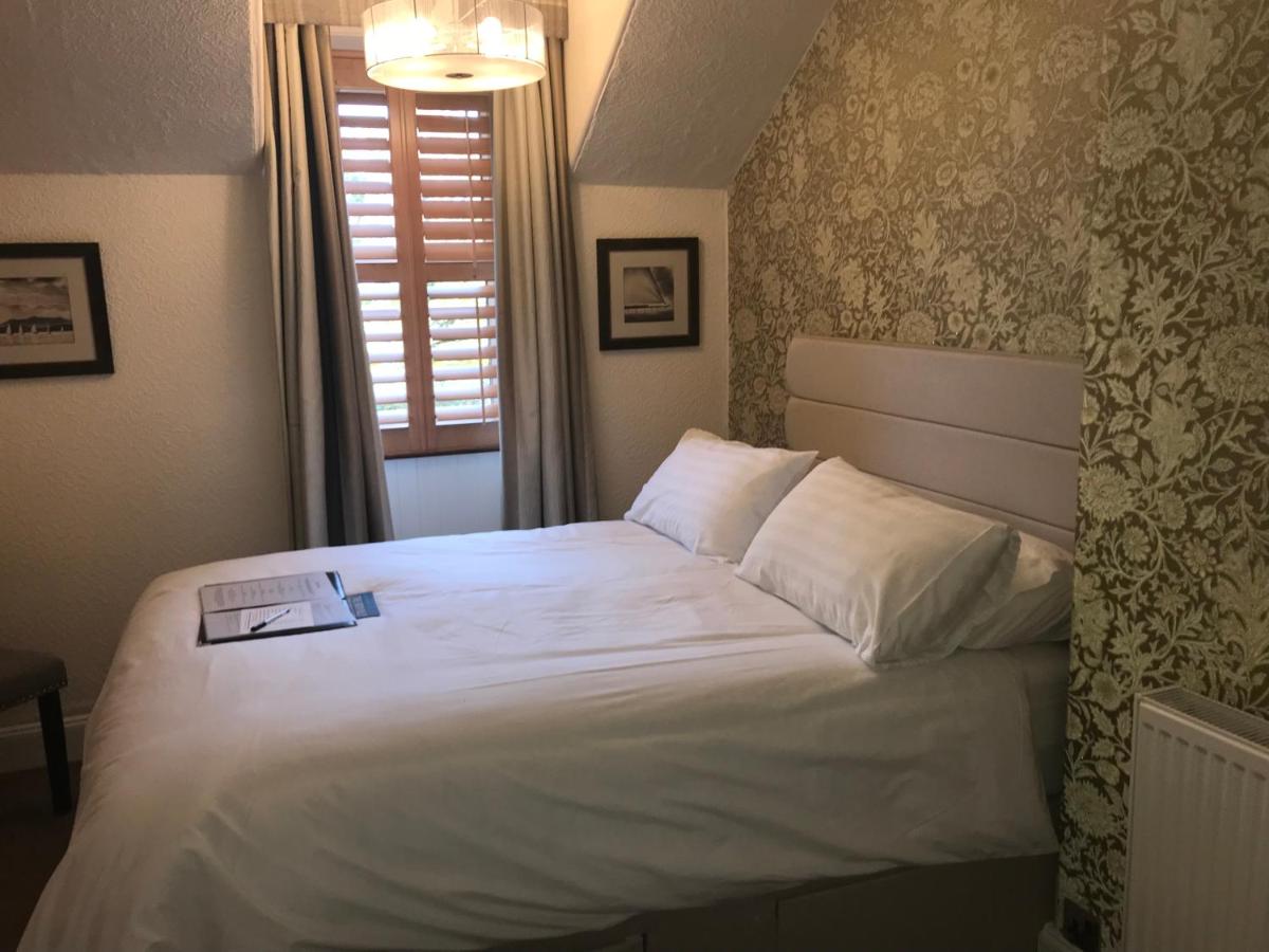 Ravenswood Guest House - Laterooms
