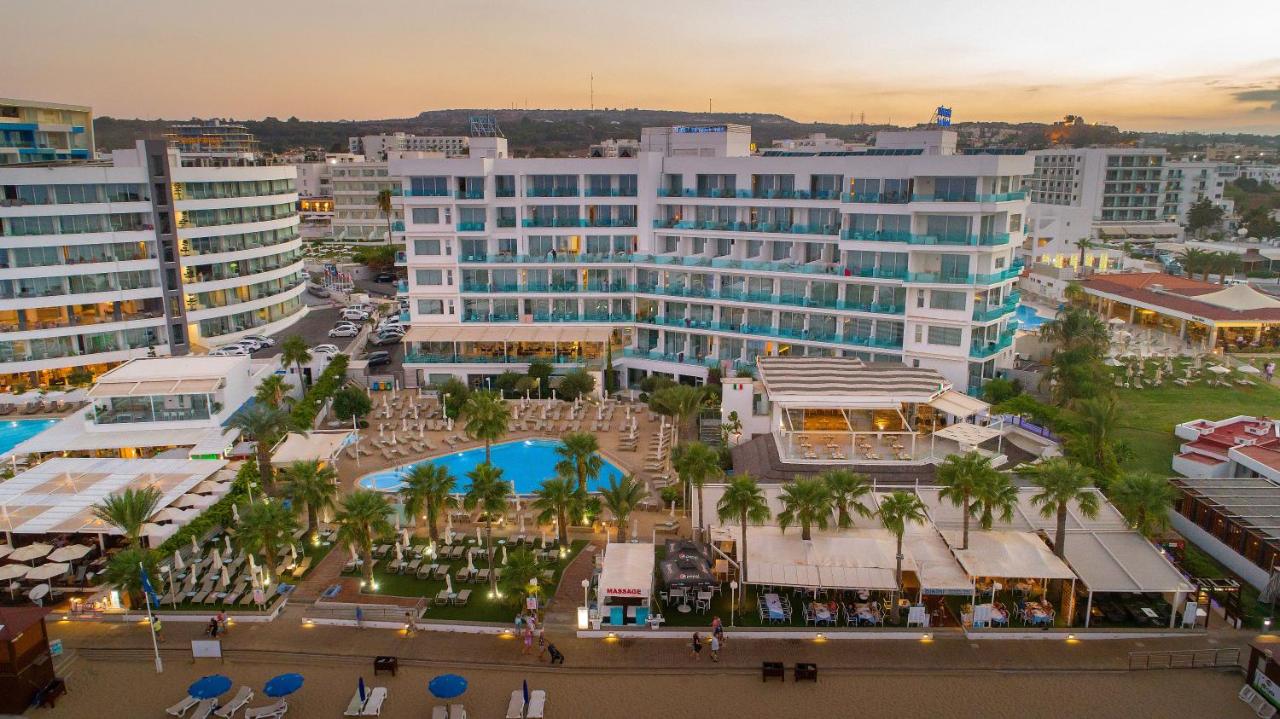 Vrissaki Beach Hotel photo