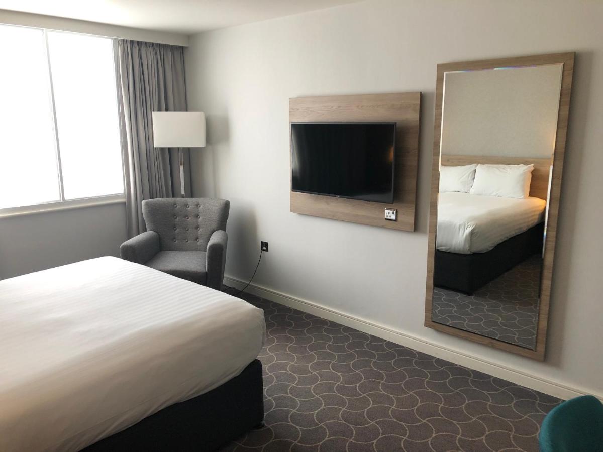 Holiday Inn ELLESMERE PORT/ CHESHIRE OAKS - Laterooms