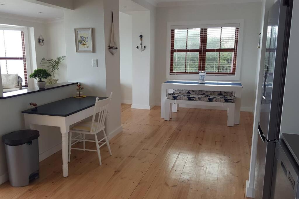 18 Steps - Seaside Cottage with breathtaking views - 3