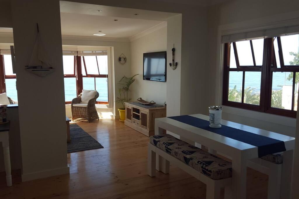 18 Steps - Seaside Cottage with breathtaking views - 5