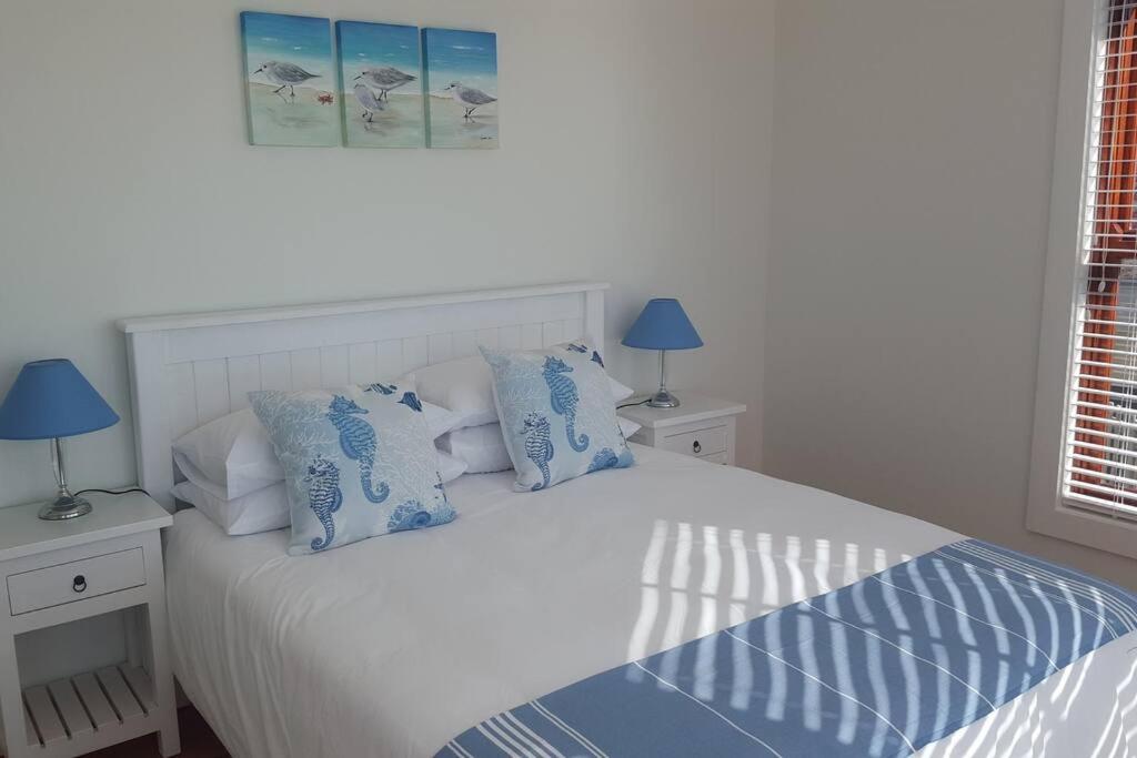 18 Steps - Seaside Cottage with breathtaking views - 2
