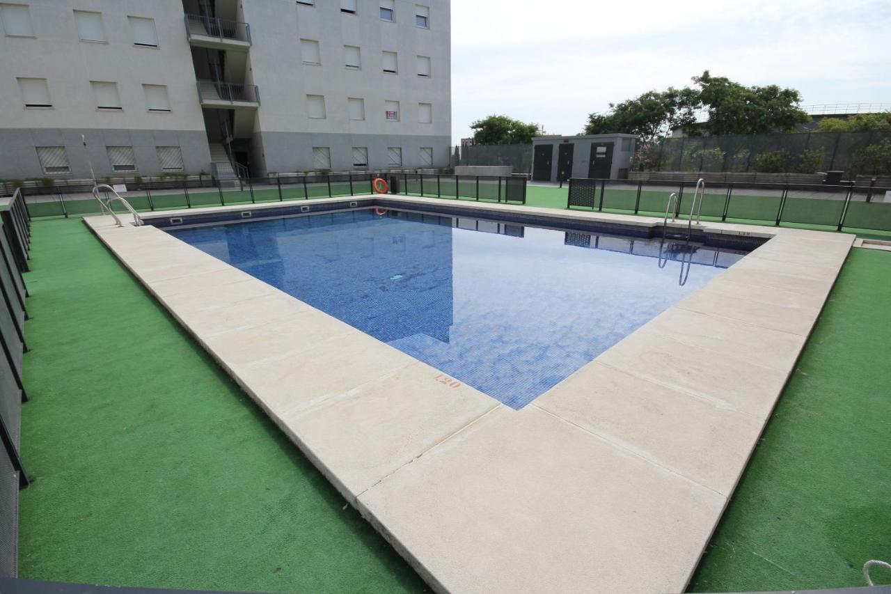 Apartamentos Vértice Sevilla Aljarafe, Bormujos – Precios ...