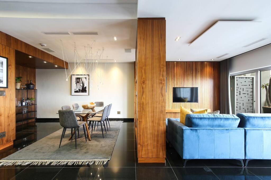 The Number Collection 5102 - 4