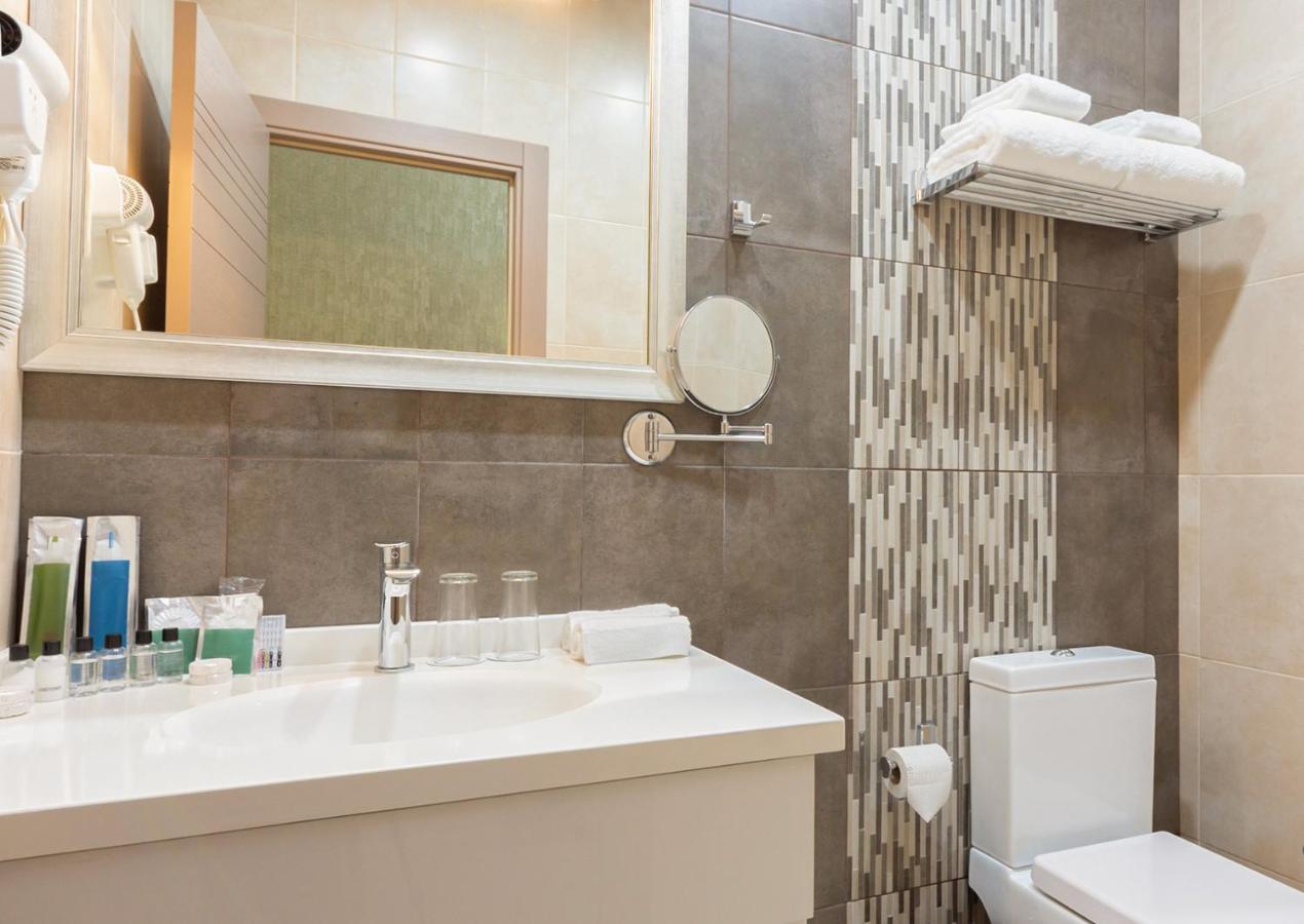 Dave Hotel Yerevan photo