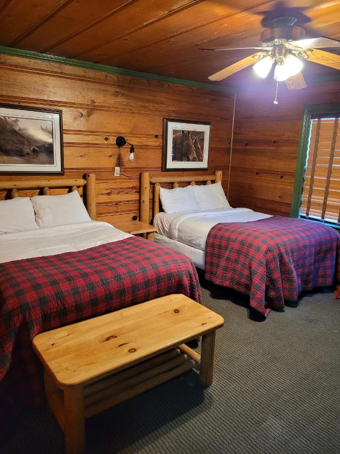 Shaver Lake Village Hotel — photo 4