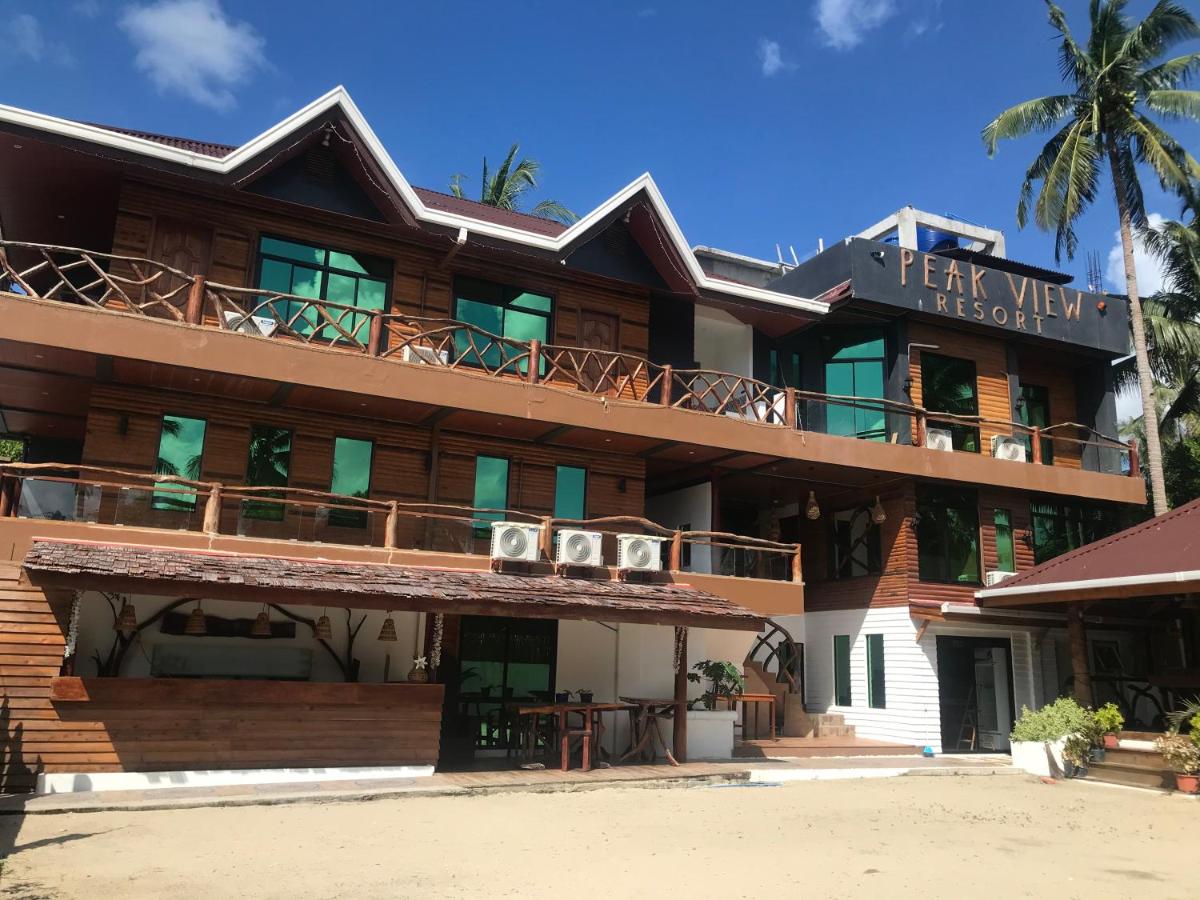 Image: Peak View Resort