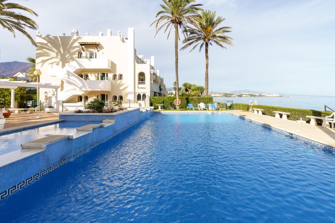 Estepona First Line Beach Apartment, Estepona – Bijgewerkte ...