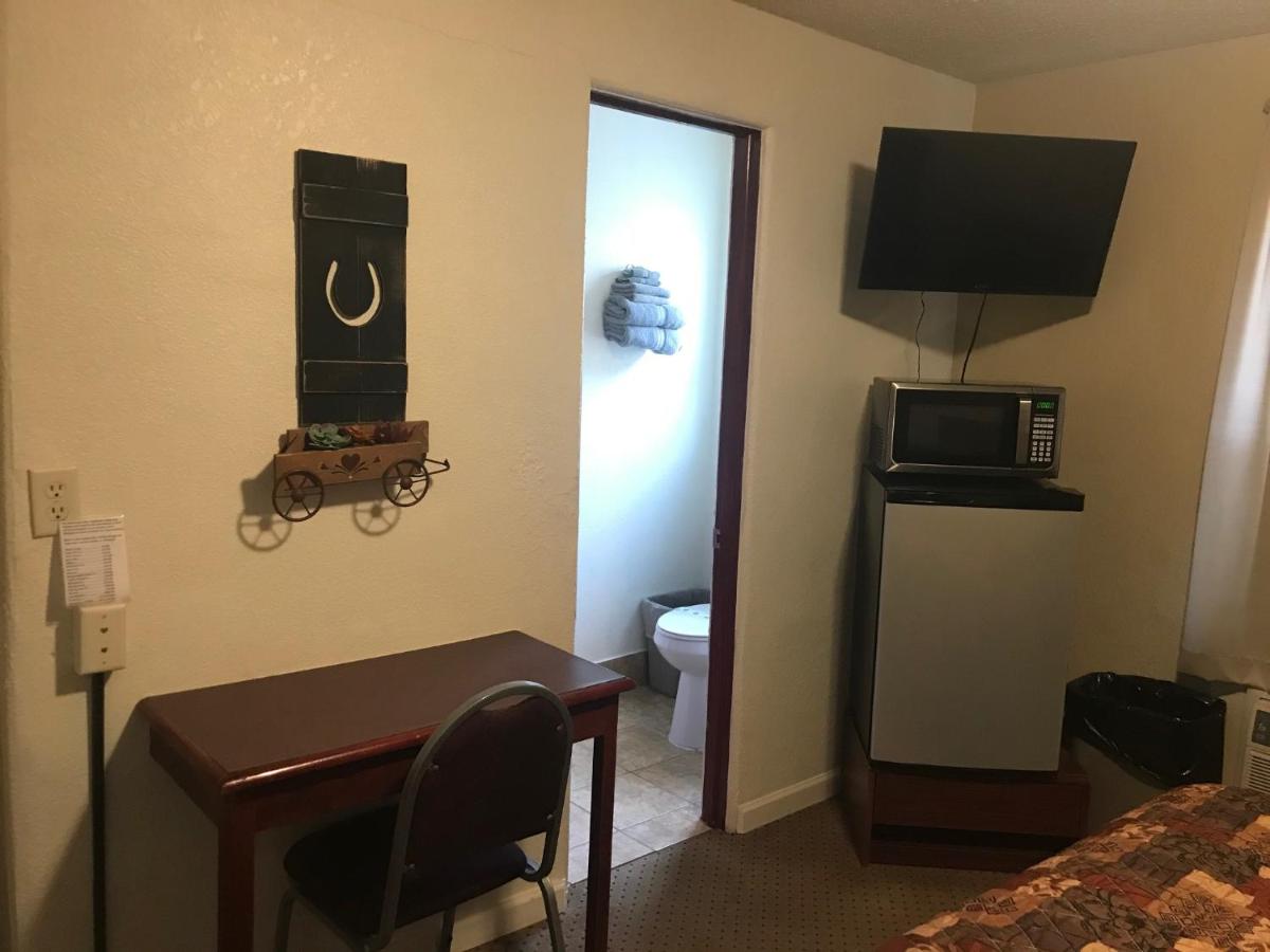 Highland Court Motel — photo 10