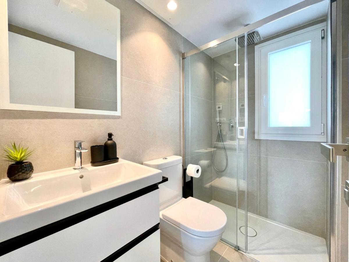 New luxury 2 bed apartment, Puerto deportivo Estepona ...