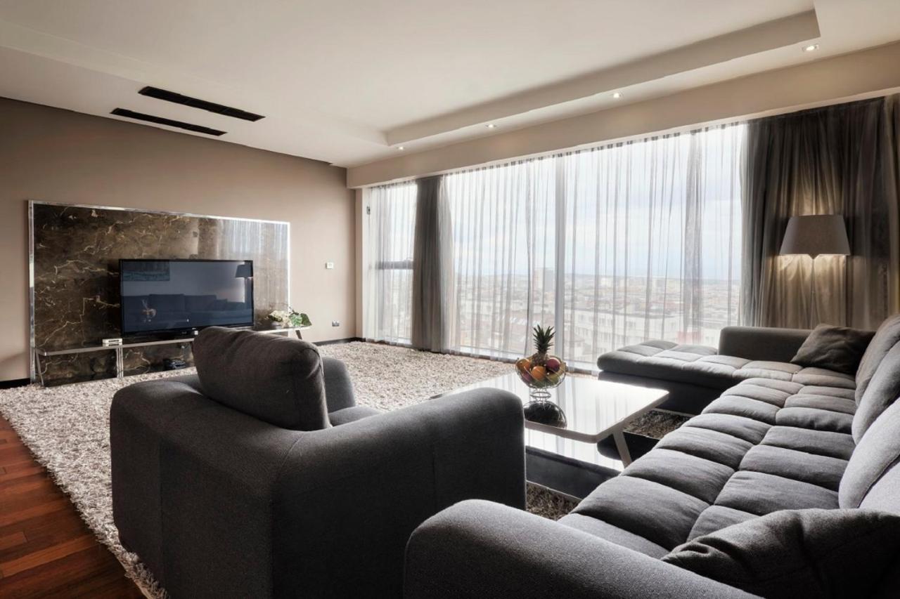 Hotel Emirates photo