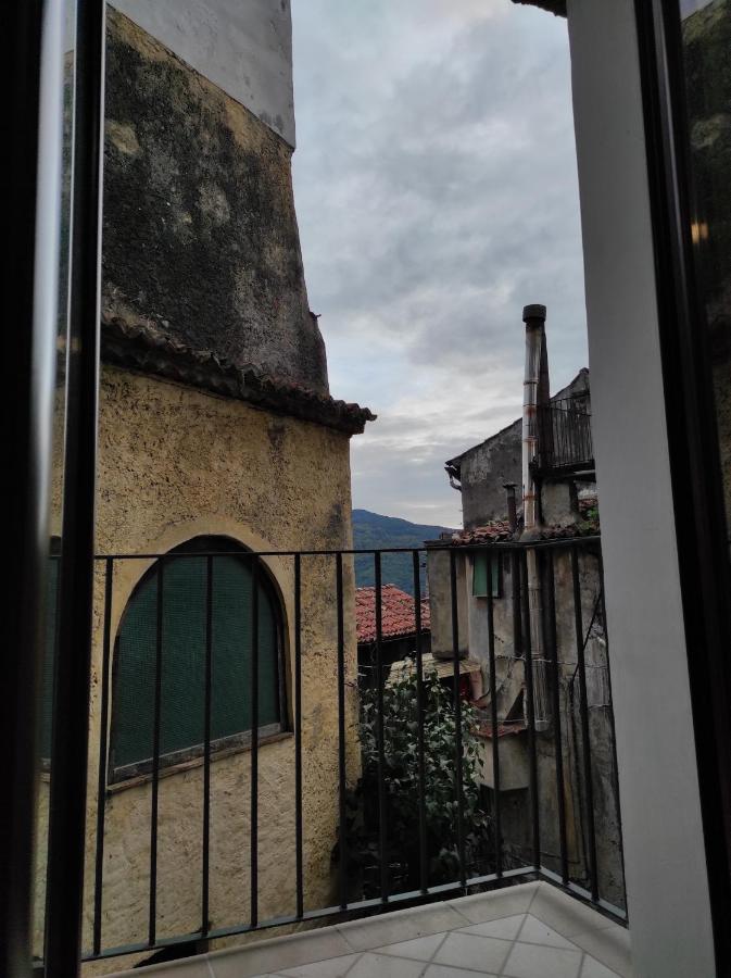 TIK TAK photo