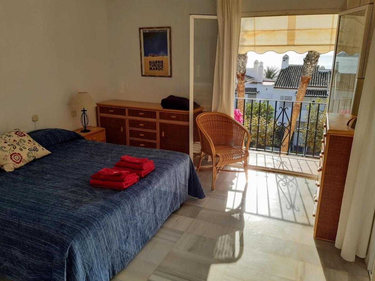 Apartment Puerto Galera 2-Bedroom Flat in MARINA DEL ESTE ...