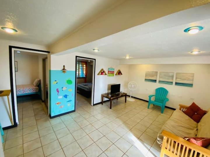 Free WIFI 1st Floor Apartment - 5