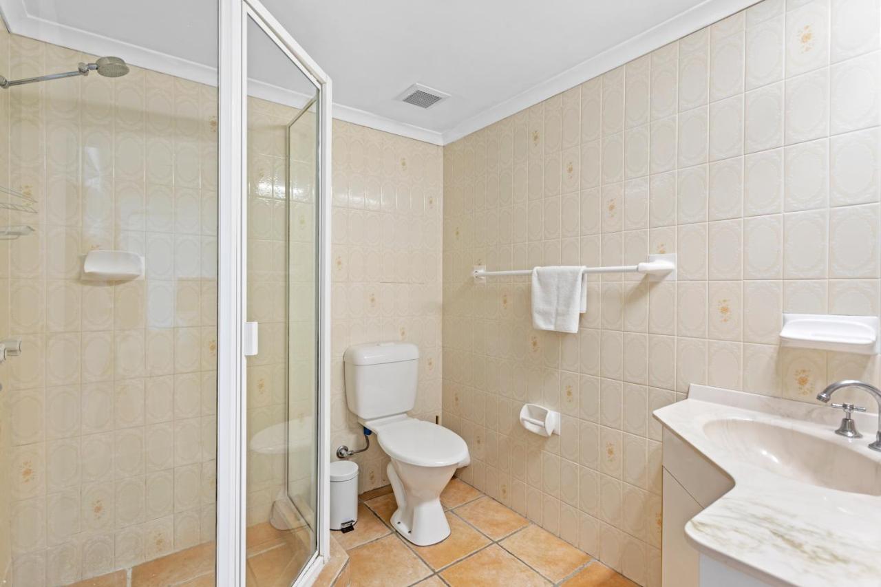 Southern Cross Beachfront Holiday Apartments photo