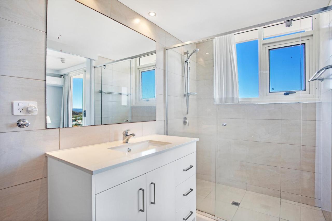 Southern Cross Beachfront Holiday Apartments photo