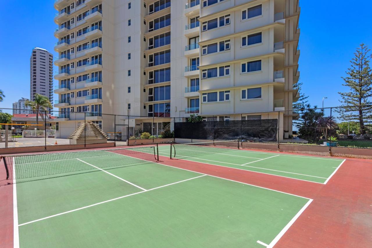 Southern Cross Beachfront Holiday Apartments photo