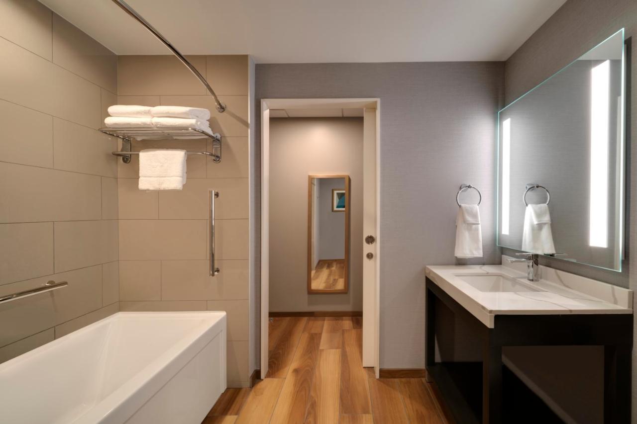 Hyatt Place LAX/Century BLVD - 3