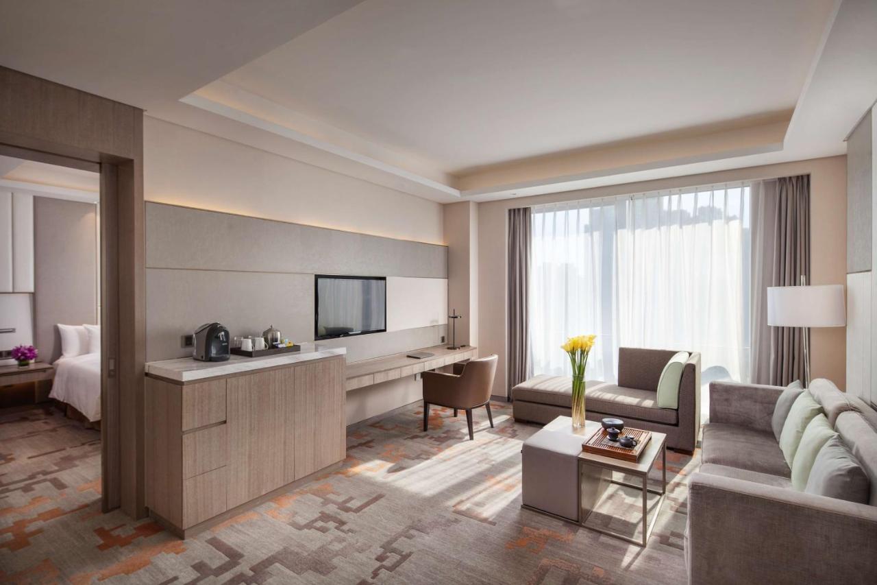 Radisson Exhibition Center Shanghai photo