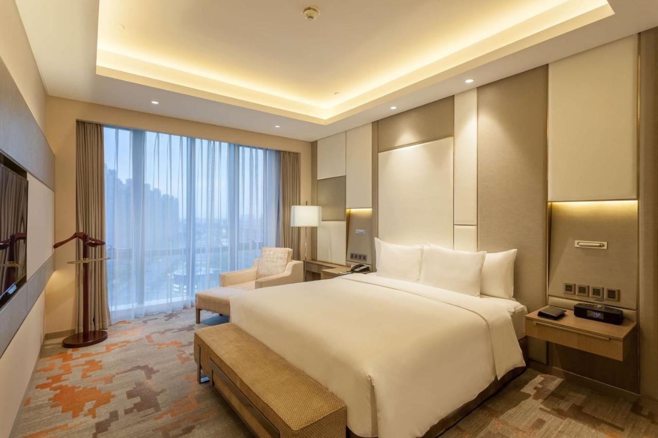 Radisson Exhibition Center Shanghai photo