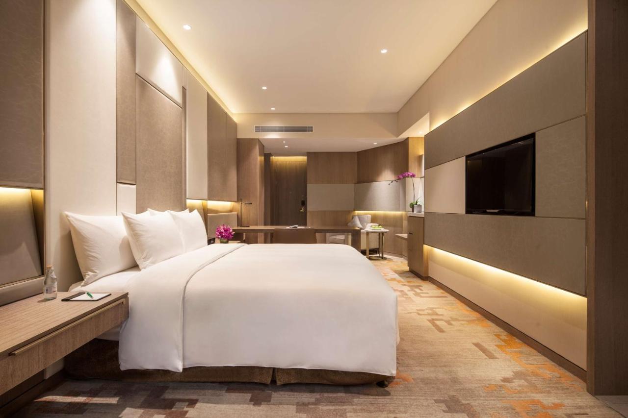 Radisson Exhibition Center Shanghai photo