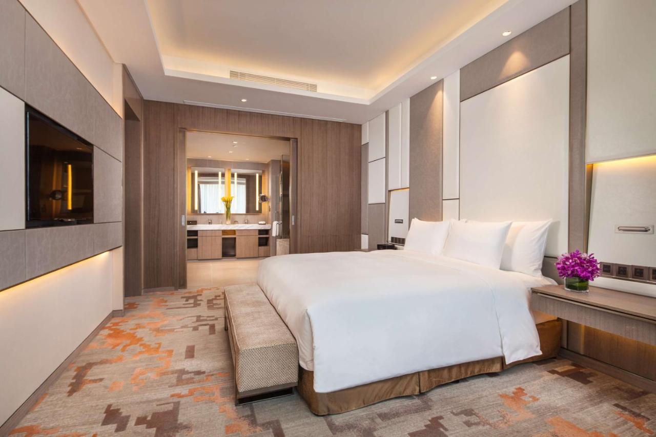 Radisson Exhibition Center Shanghai photo