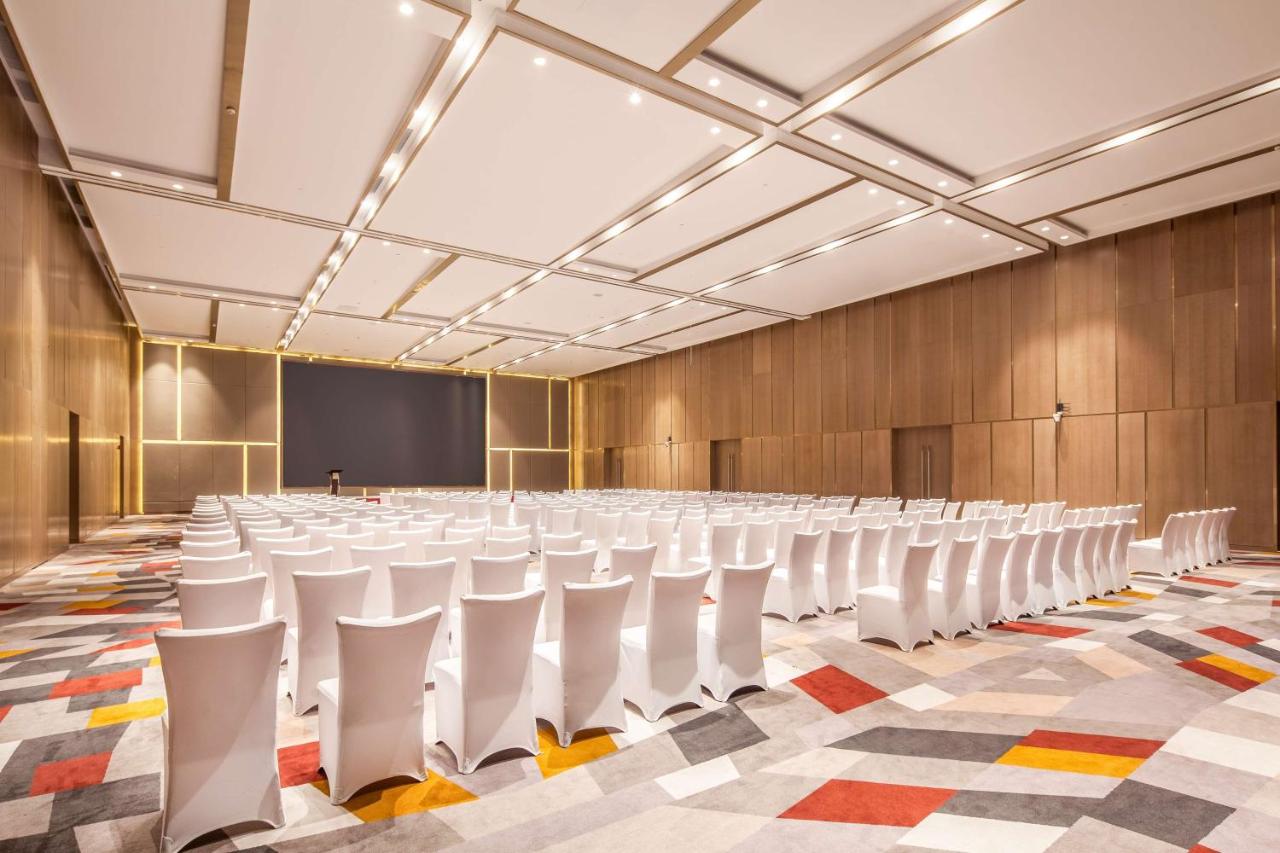 Radisson Exhibition Center Shanghai photo