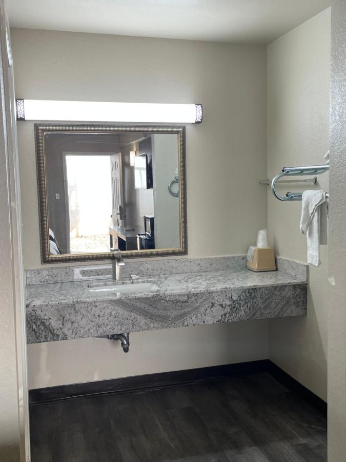 Masters Inn Marietta — photo 8