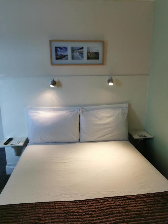 Elmfield Guest Accommodation - Laterooms