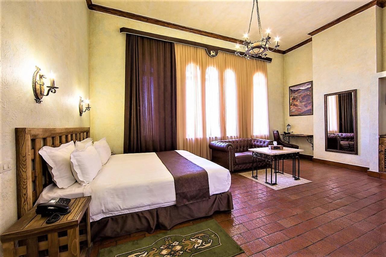 Caucasus Hotel photo