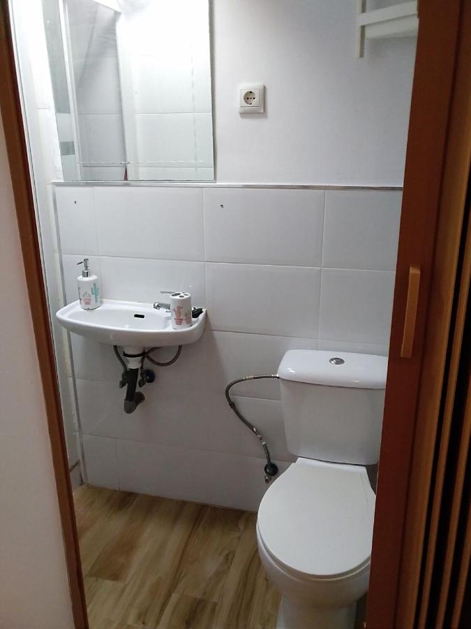 Estudio cerca del Carrefour rosaleda - 4