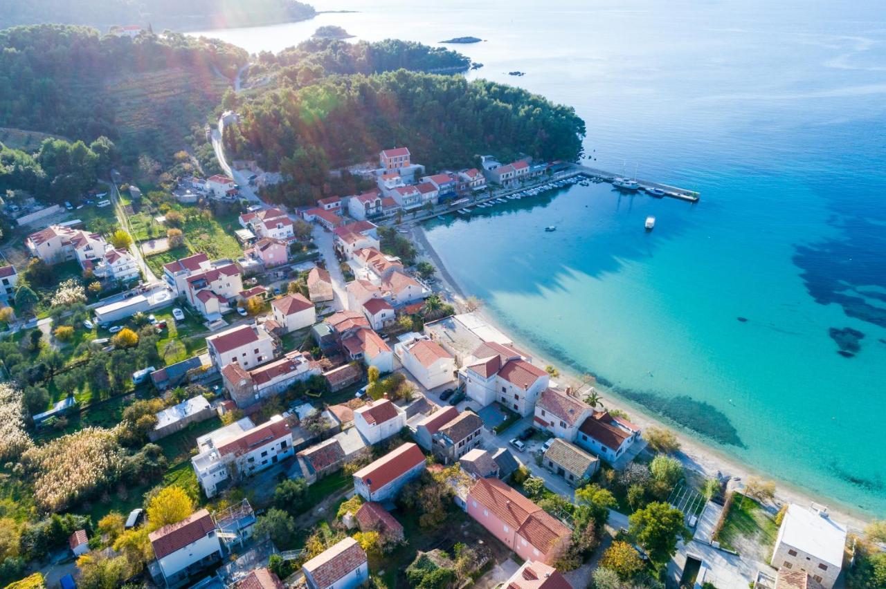 Villa Nives photo
