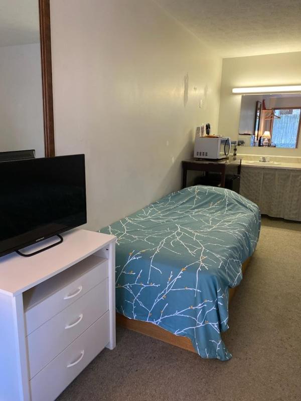 Michael's Motel — photo 9