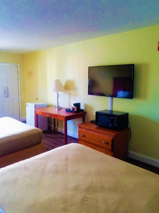 South Manor Motel — photo 16