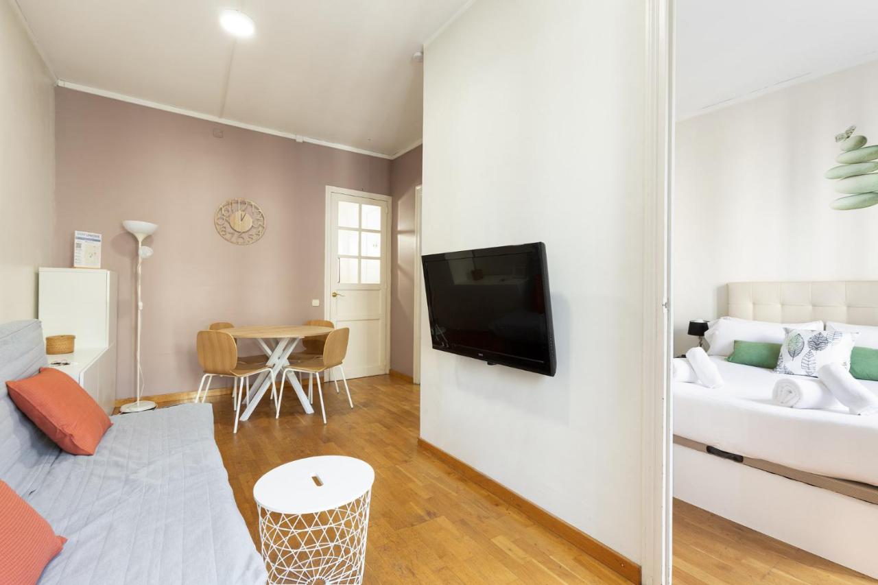 Stay U-nique Apartments Consell, Барселона - обновленные цены ...