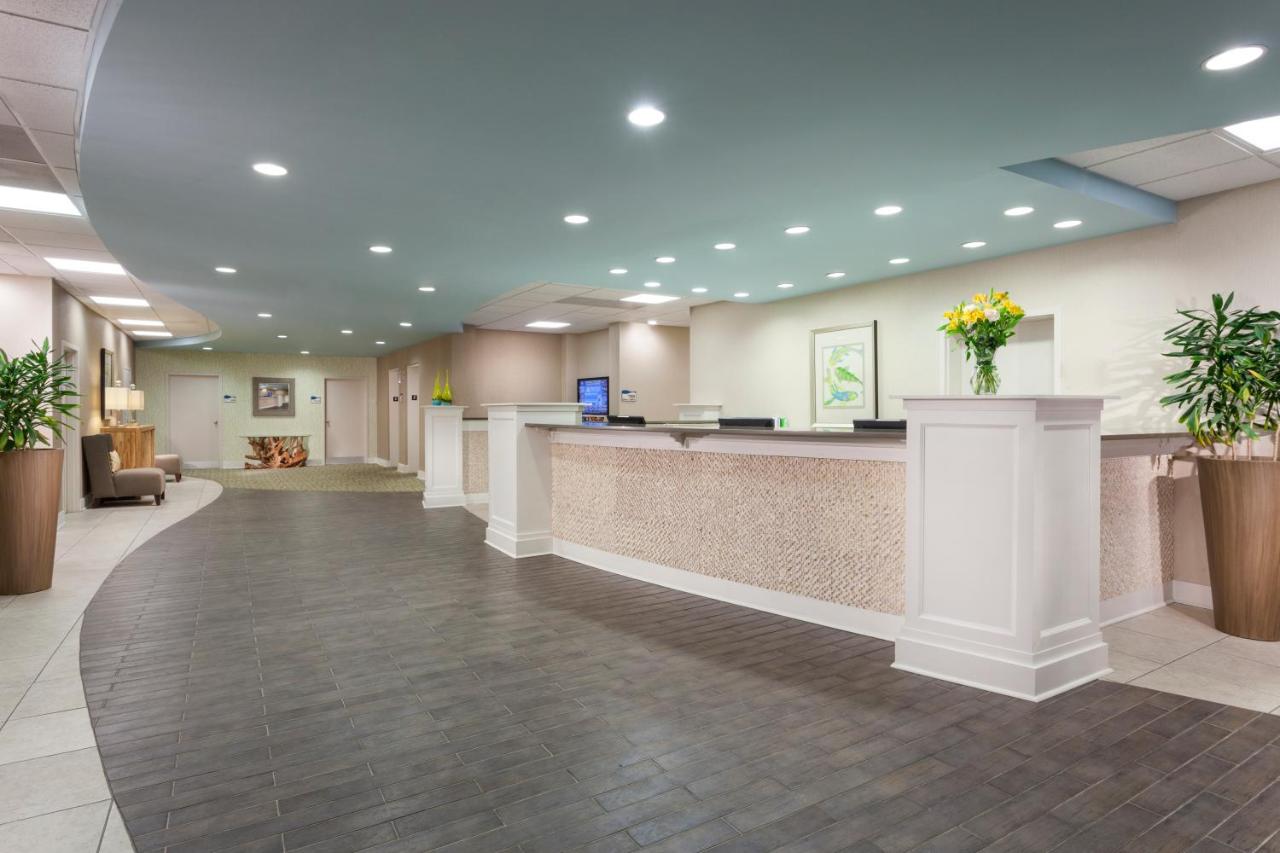 Surfside Beach Oceanfront Hotel — photo 7