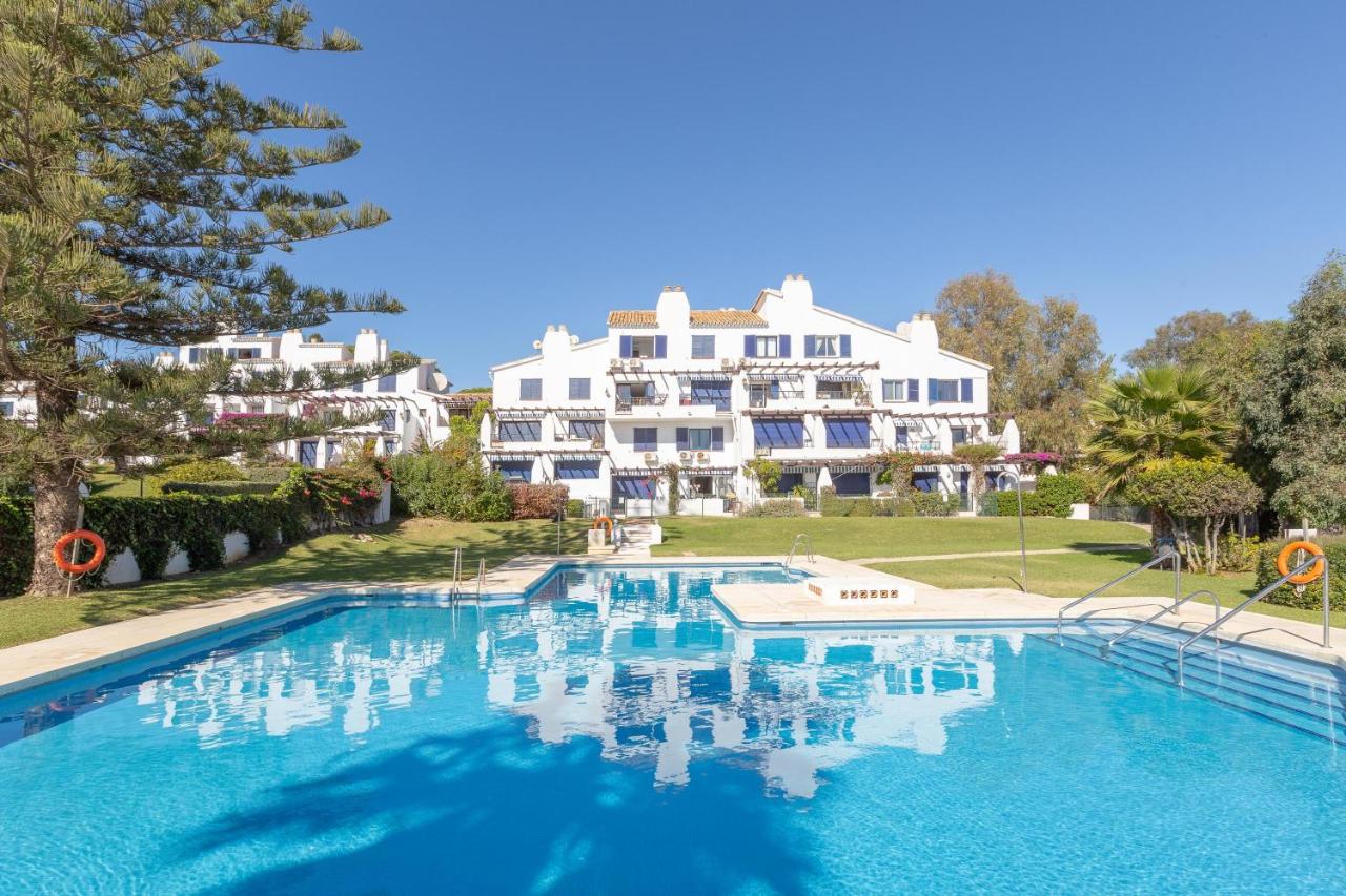 Spacious apartment directly by the, Sitio de Calahonda ...