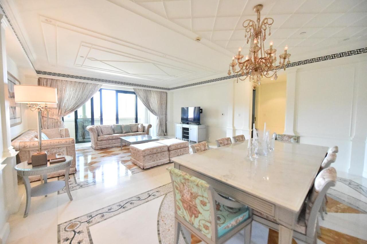 Luxurious 4 Bed available now in Palazzo Versace with Private Pool- Last  unit, Ντουμπάι – Ενημερωμένες τιμές για το 2021