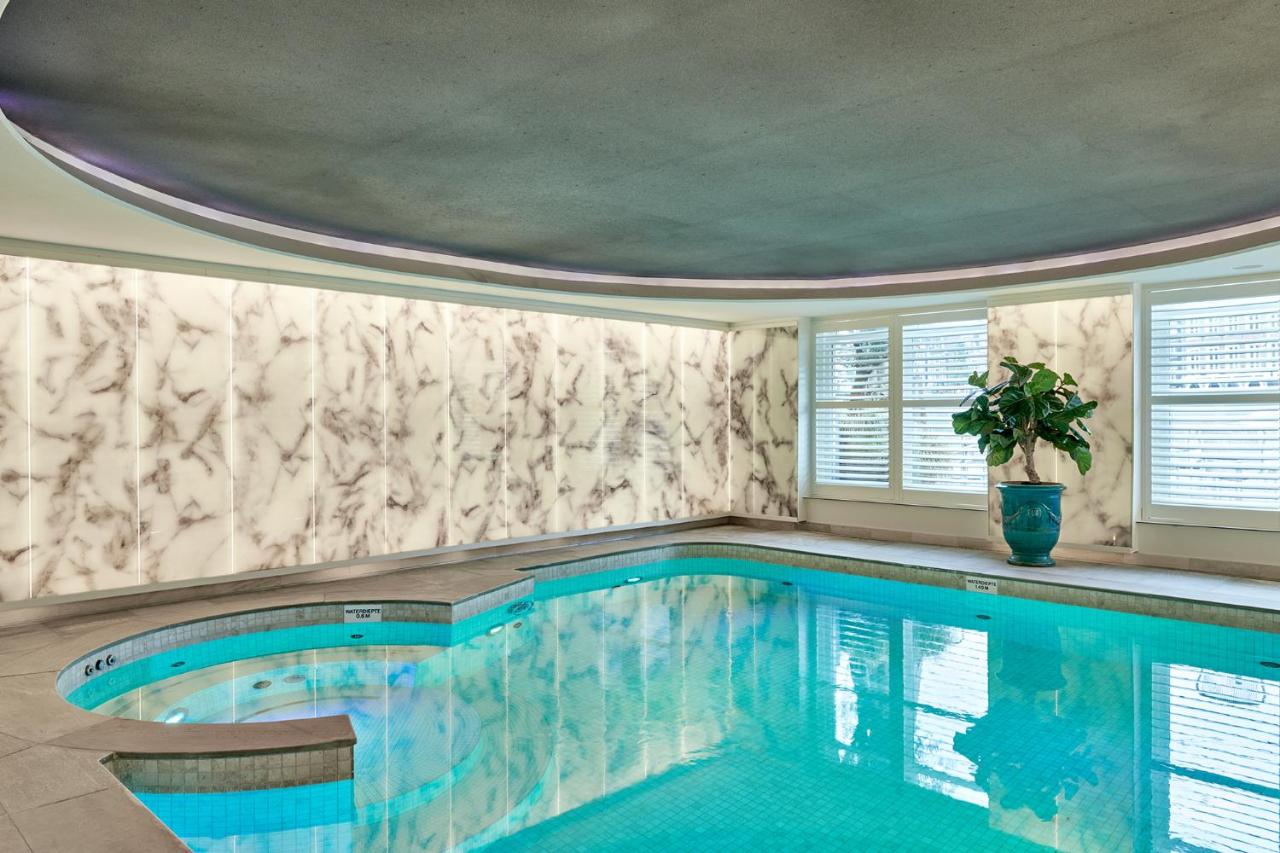 Heated swimming pool: De L’Europe Amsterdam – The Leading Hotels of the World