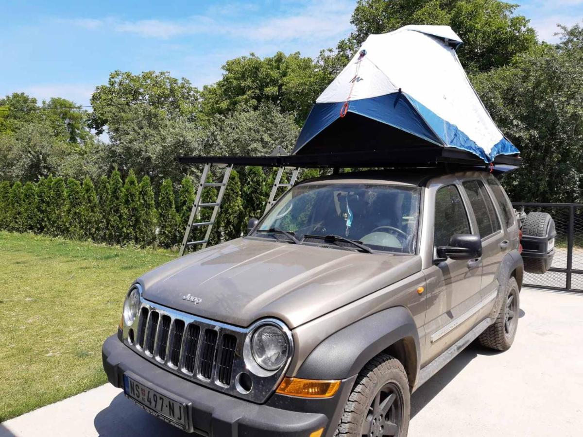 Jeep Liberty Tent