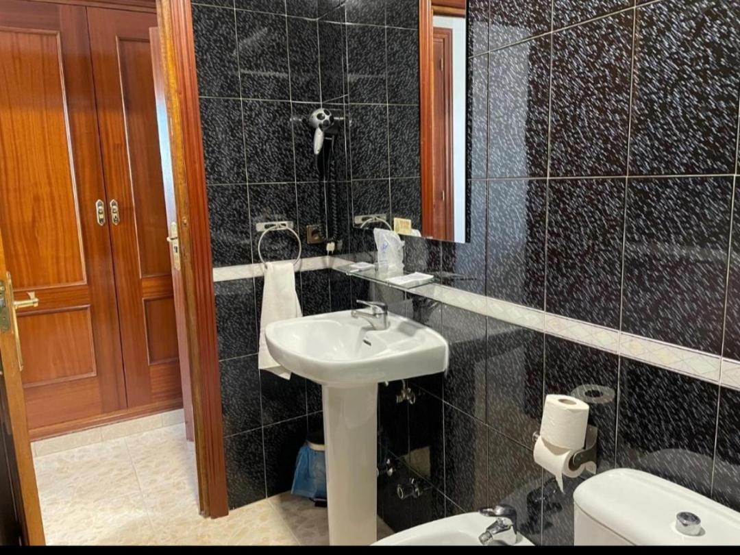 Guesthouse Hostal Torresmancha, La Guardia, Spain - Booking.com