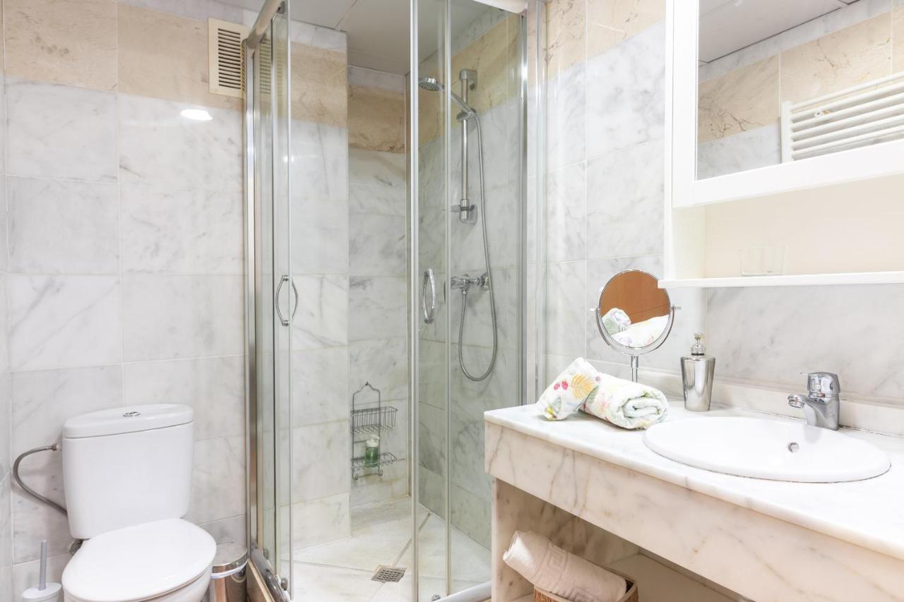 Sea & Wave Adela Boutique Apartment - 5