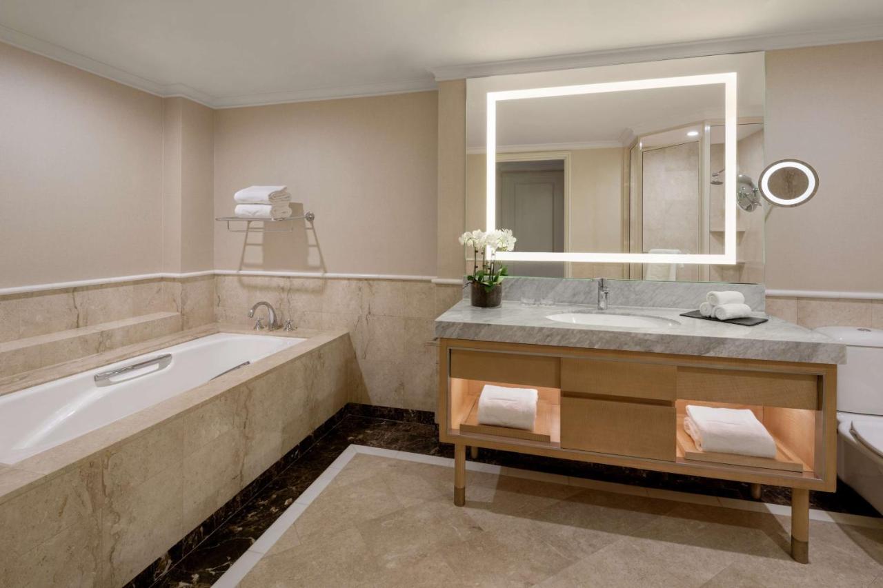 Shangri-La Sydney photo