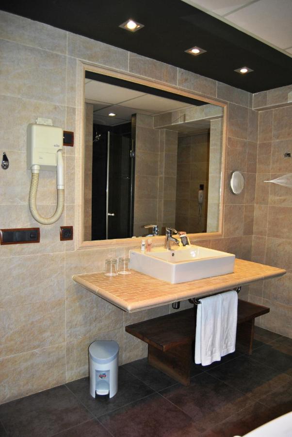 Roc Blanc Hotel & Spa photo