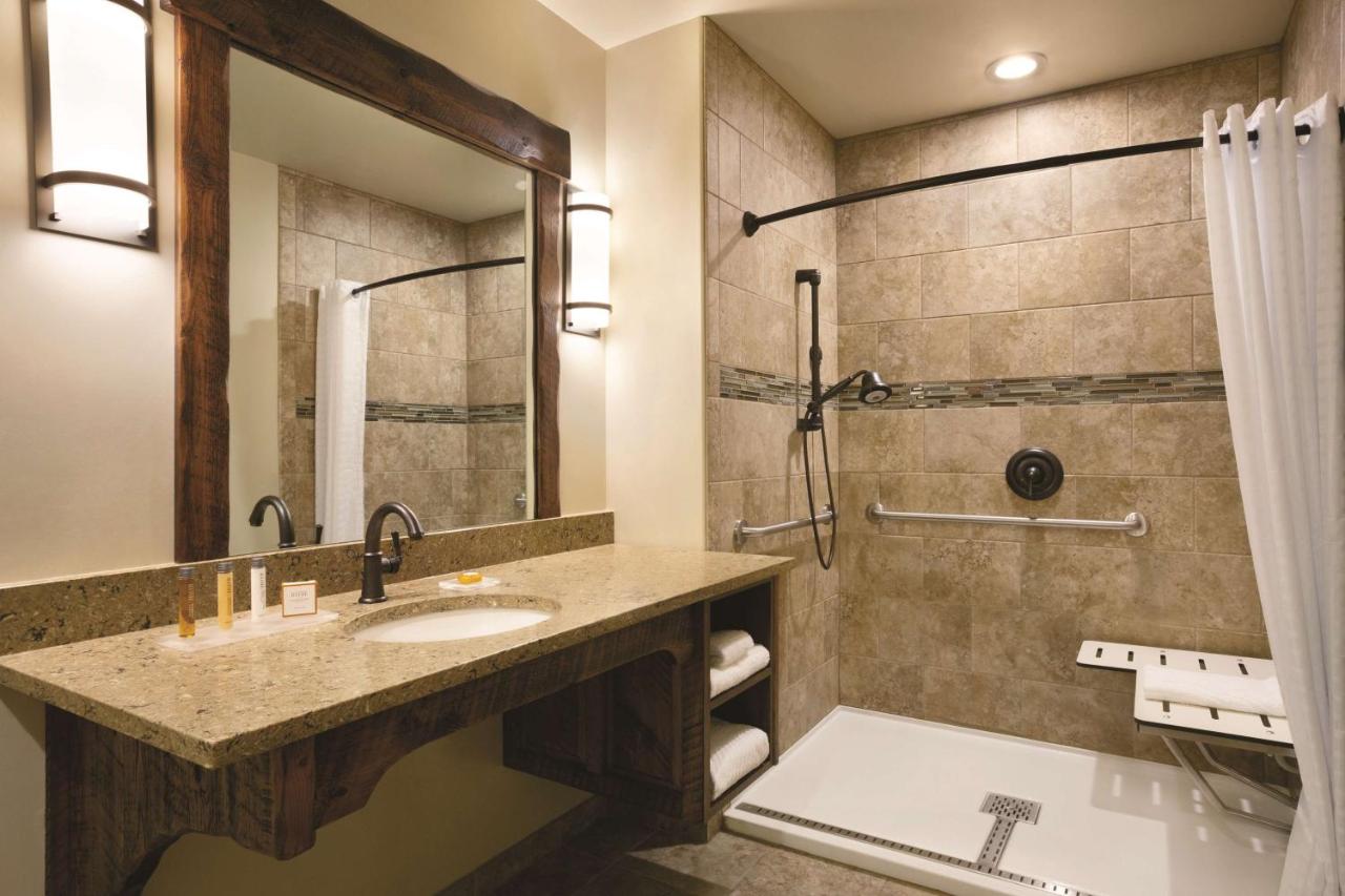 Glacier International Lodge — photo 16